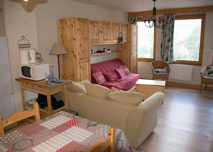 1550 - Veritable Aux Pieds - Les Tovets T2 - 47m2 - 4p *